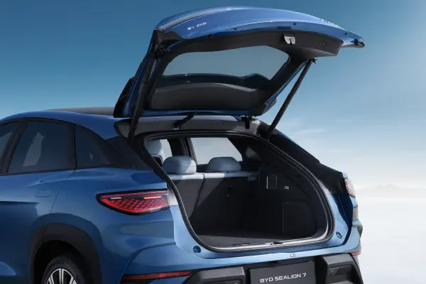 2025 BYD Sealion 7 :Exhilarating Yet Practical Review by Auto Wisdom